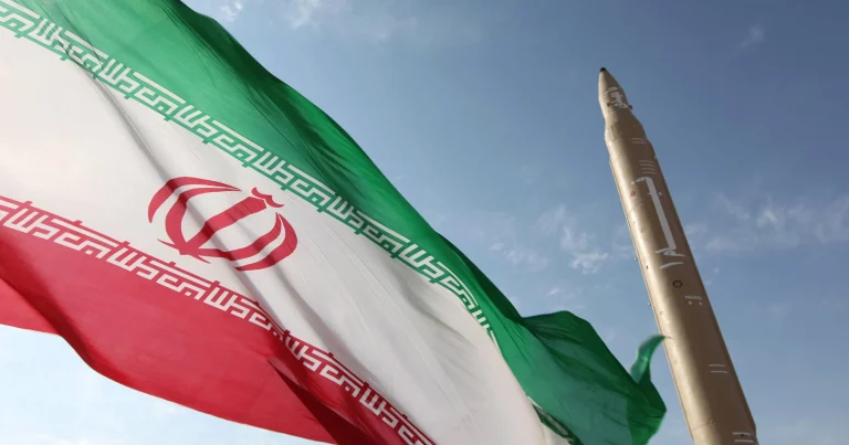 POTUS warns on Iran nuclear threat, anticipates oil flow surge