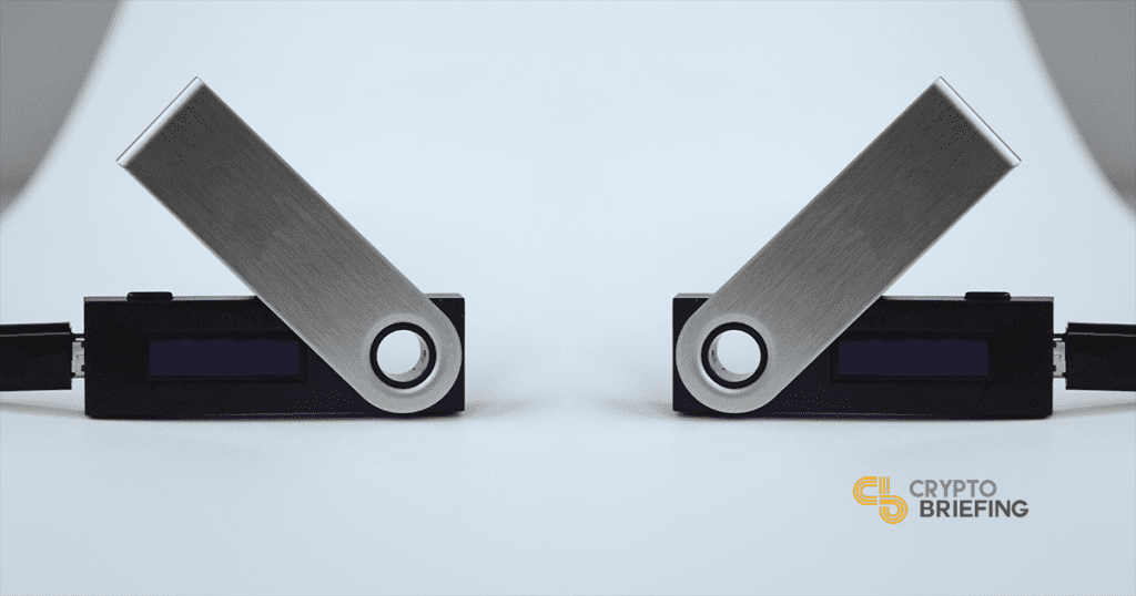 Ledger or SecuX: Who Has The Best Hardware Wallet For 2025?