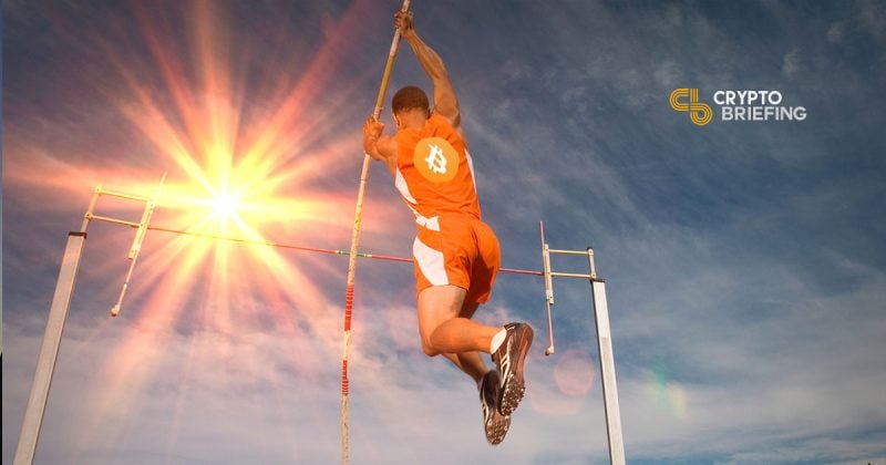Bitcoin Regains Significant Support Level, Aims for $9,000