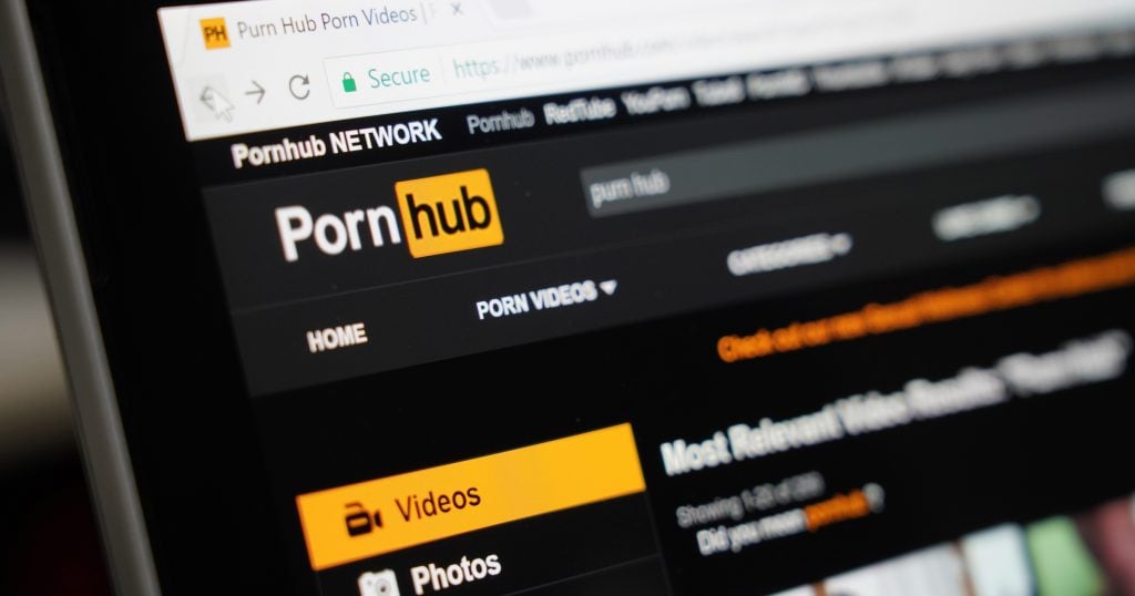 Pornhub Goes Full Crypto After Visa, Mastercard Ban Website 
