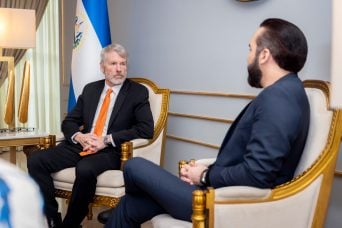 Nayib Bukele and Michael Saylor discussed Bitcoin at the presidential palace on Feb. 13.