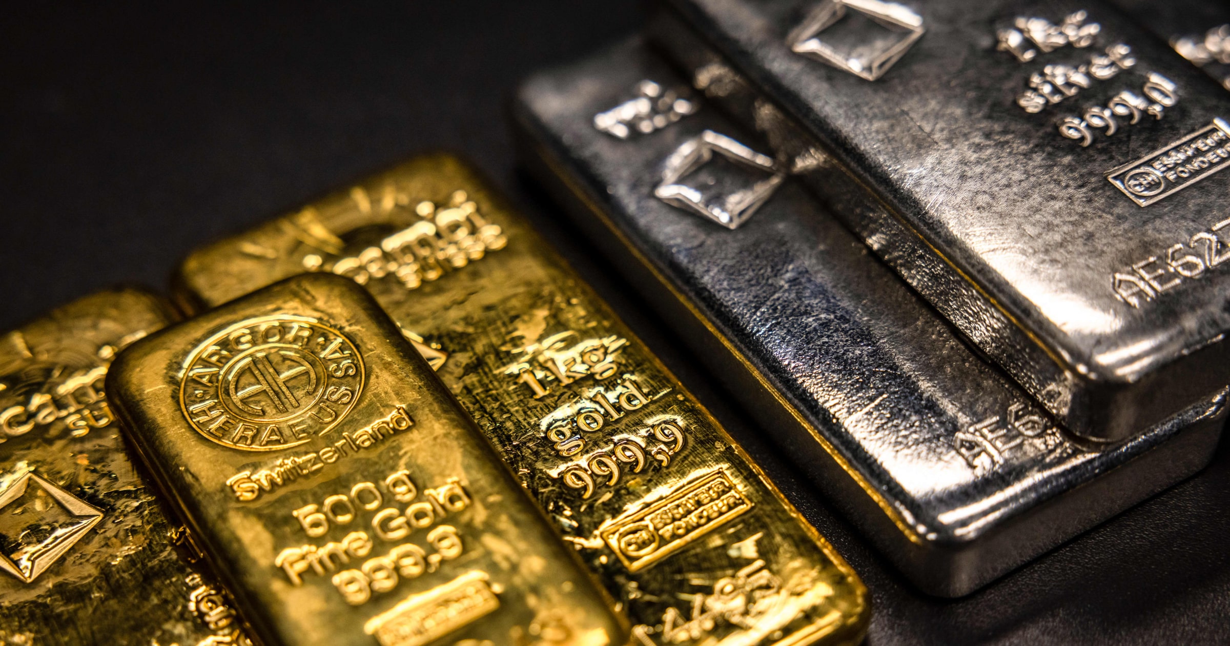 Silver surges past $115/oz as gold extends rally toward $5100