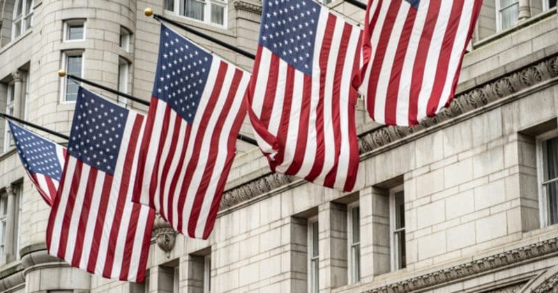 White House advances plan to bring crypto and alternative assets to 401(k)