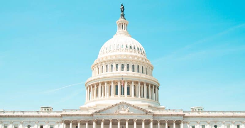 White House economists say stablecoin rewards pose minimal risk to banks