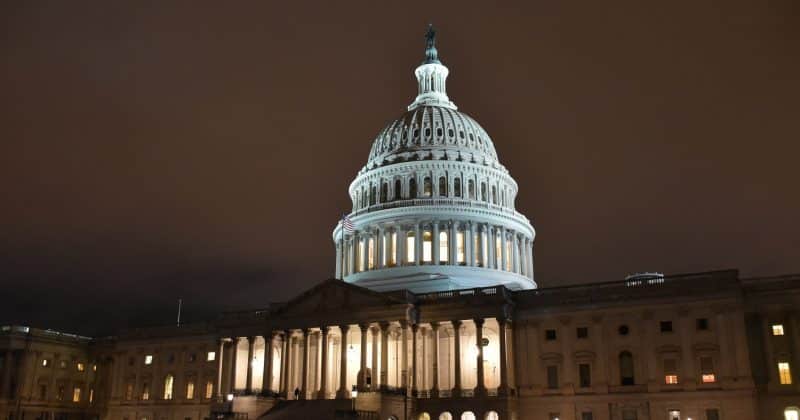 Coinbase, Ripple and 100+ crypto firms urge Senate to more forward on Clarity Act markup