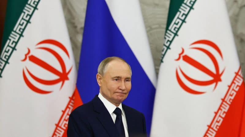 Putin meets Iranian officials, confirming diplomatic ties without military shift