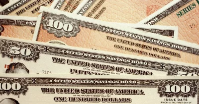 US bond market crisis intensifies as long-term yields surge above 5%
