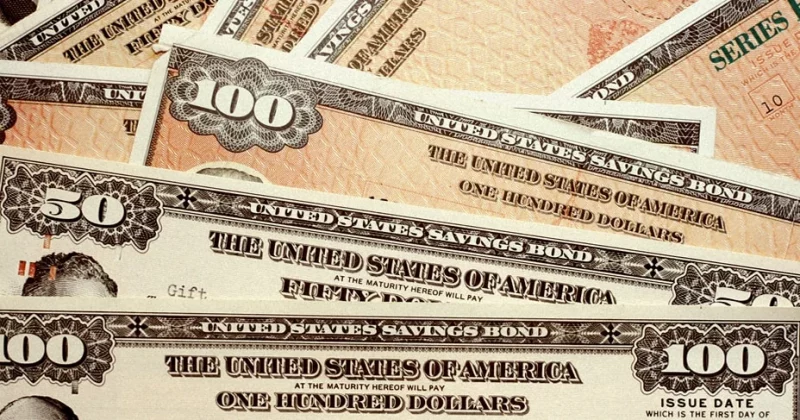 US bond market crisis intensifies as long-term yields surge above 5%