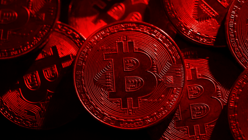 Crypto gives back gains as macro headwinds overwhelm regulatory optimism