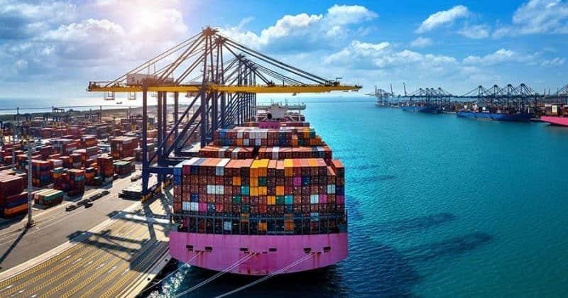 China’s economic activity weakens in April despite resilient exports