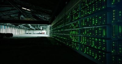 HIVE surges 35% after announcing 320MW AI gigafactory plans