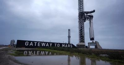 Goldman Sachs to lead SpaceX IPO that could become largest public listing in history