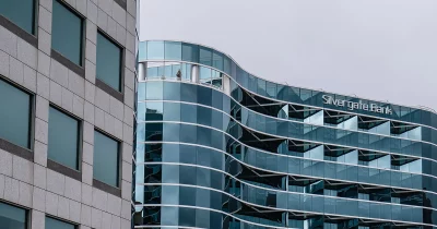 Silvergate Bank’s collapse narrative challenged as SEC lifts restrictions on insider accounts