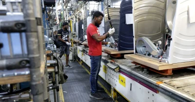 US manufacturing activity expands most in four years amid stockpiling rush
