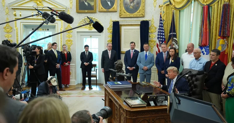 Trump postpones AI oversight order amid lobbying from tech leaders