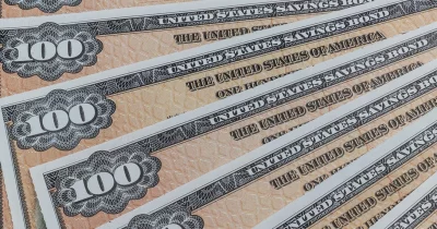 US bonds pressure stocks as yields reach critical 4.5% level