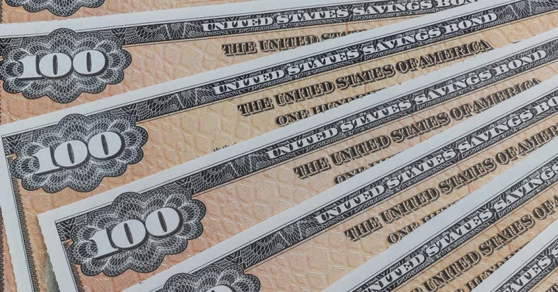 US bonds pressure stocks as yields reach critical 4.5% level