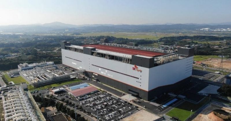 SK Hynix evacuates 3,600 workers after fire and toxic gas leak at South Korean chip plant