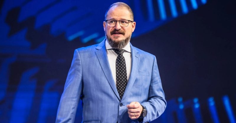 Qualcomm CEO Cristiano Amon: AI will drive token demand to 1.27 trillion every 10 seconds by 2030