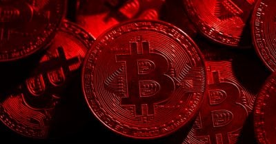 Bitcoin plunges below $68K as market selloff triggers over $1B in liquidations