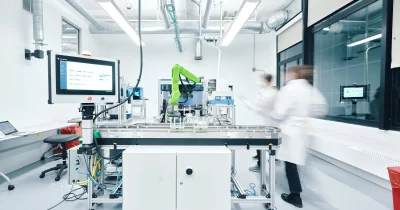 Microsoft launches Discovery platform for scientific R&D with Ginkgo Bioworks partnership