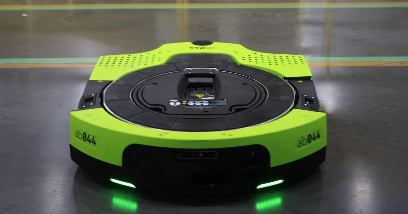 Amazon unveils next-gen Proteus robot that takes orders in plain English