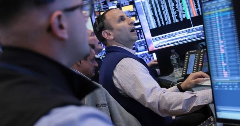 Barclays traders recommend buying protection against tech-led S&P 500 pullback