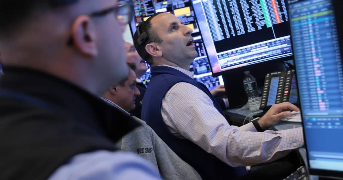 Barclays traders recommend buying protection against tech-led S&P 500 pullback
