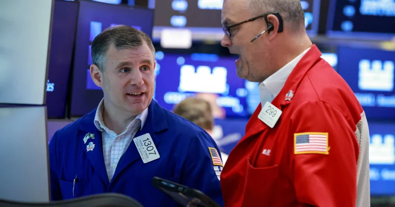 Wall Street declines as chip stocks fall, jobs data raises Fed rate hike expectations