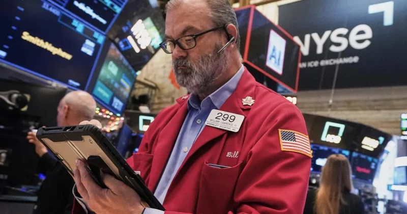 Wall Street’s tech favorites tumble as jobs report raises rate fears