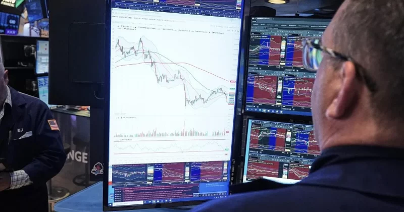 US stocks slump as fears over Big Tech shake Wall Street