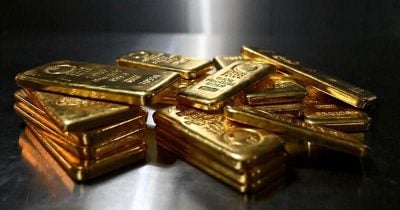 Gold falls to two-month low as strong US jobs data boosts rate-hike bets