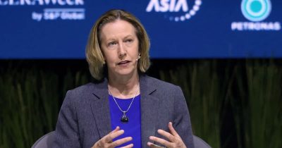 BP CEO Meg O’Neill reorganizes leadership to focus on oil and gas