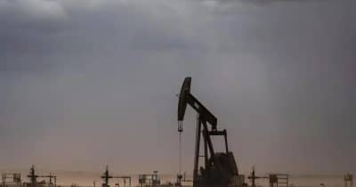 Oil climbs after US strikes on Iran following helicopter attack
