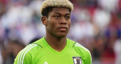 Aston Villa targets Zion Suzuki as potential goalkeeper replacement for Emiliano Martinez