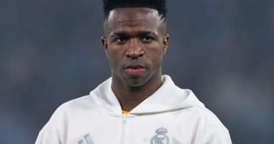 Vinicius Junior commits to Real Madrid through 2027, delays contract talks until after World Cup