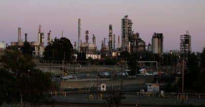 US energy executives warn White House of dwindling oil reserves as Iran conflict drags on