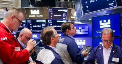 Traders no longer fully price in Federal Reserve rate hike this year