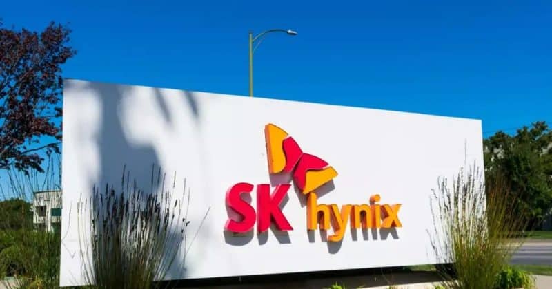SK Hynix plans US listing on Nasdaq, sources say
