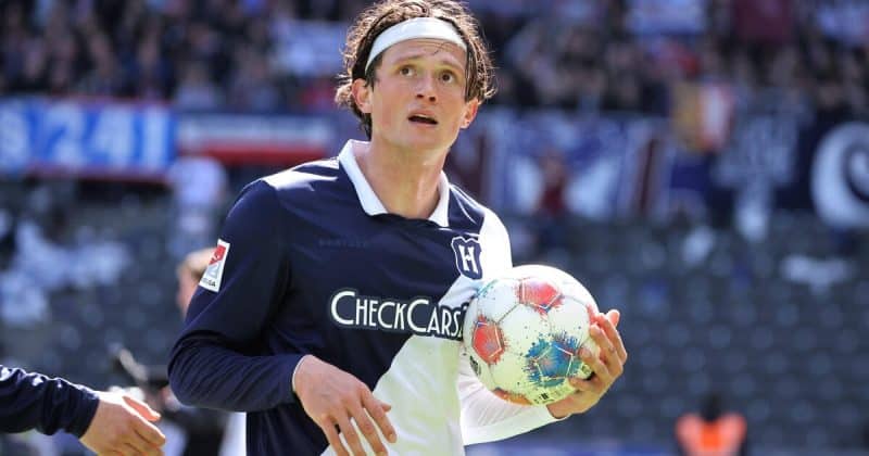 VfL Wolfsburg signs Fabian Reese from Hertha BSC for reported £9M