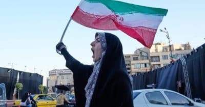 United States and Iran sign memorandum to settle conflict, boost Hormuz traffic