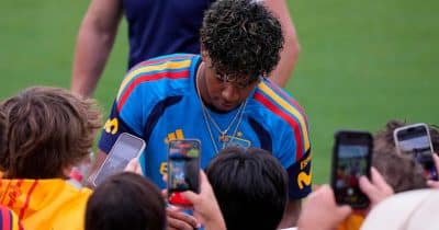 Vozinha shines as Cape Verde’s hero in World Cup debut against Spain, but watch out for fake fan tokens