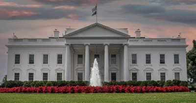 White House argues interim Iran deal will resolve global energy crisis