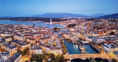 US and Iran prepare to sign interim peace deal in Switzerland