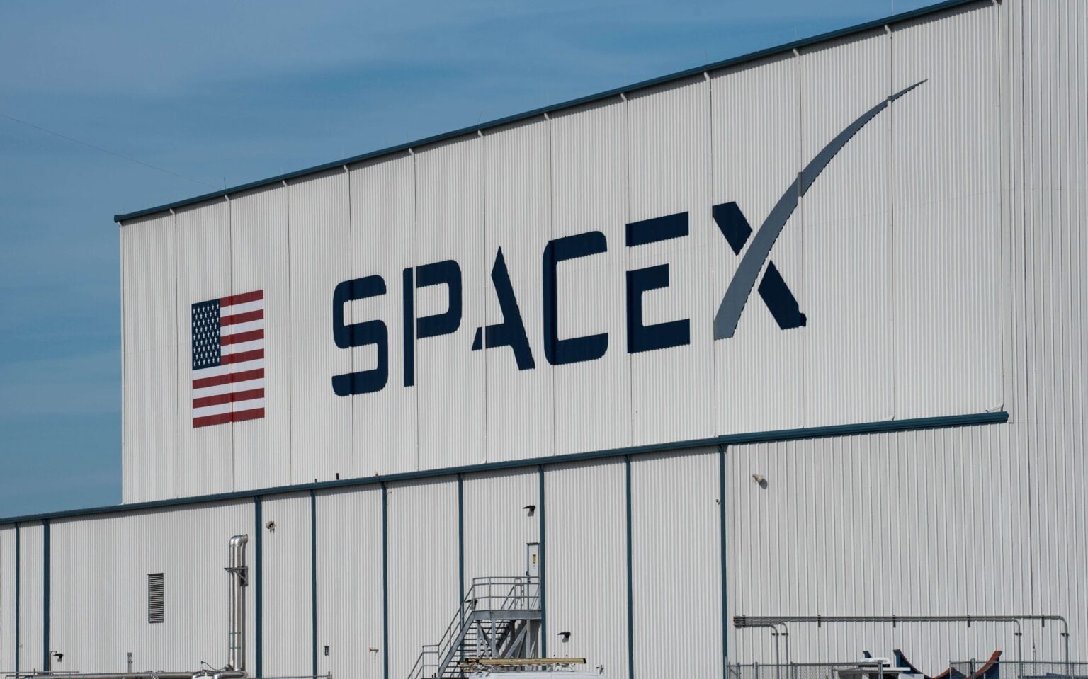 SpaceX shares rise 11%, flip Amazon to become fifth largest company by market cap