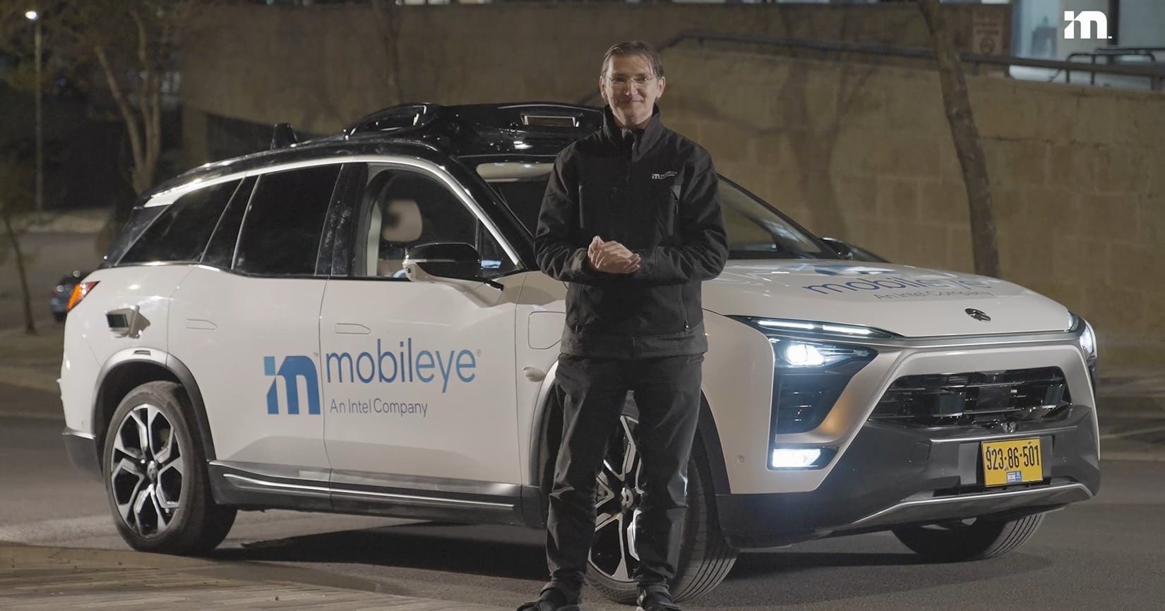 Mobileye plans US robotaxi service for 2027 with 17,000-vehicle ambition