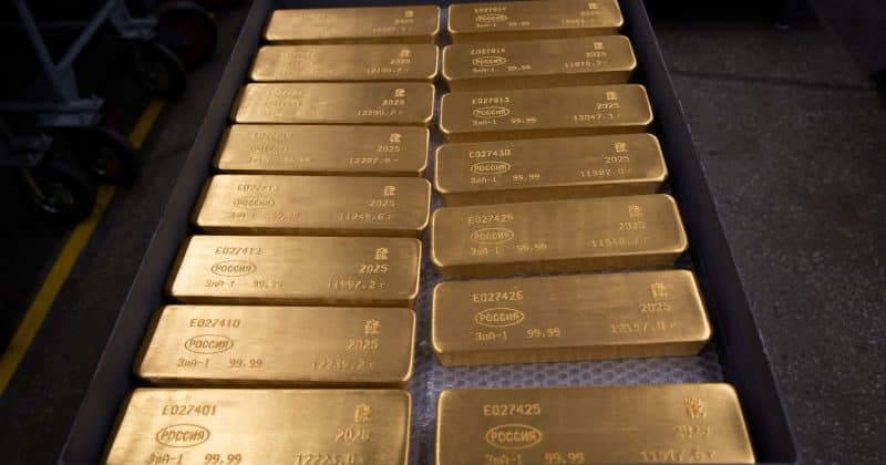 Gold holds loss after US Federal Reserve keeps rates unchanged, signals future hike