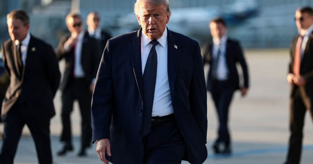 Donald Trump signs memo to end Iran war, White House official says
