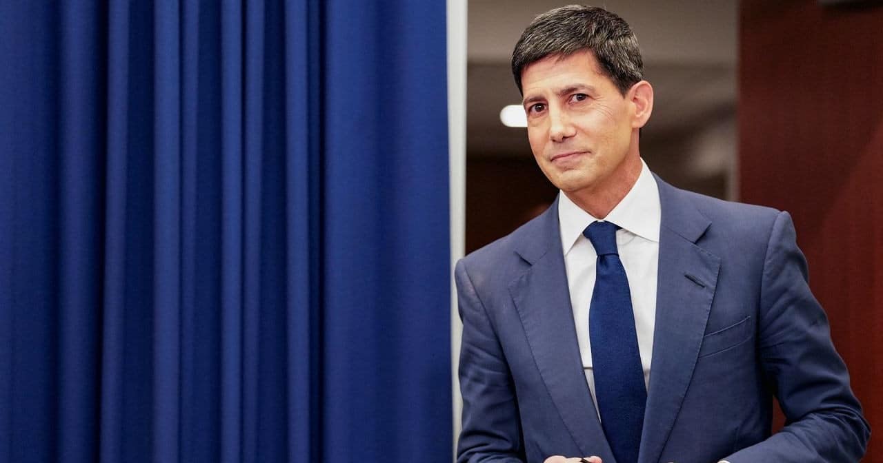Copper falls over 1% after new Fed Chair Kevin Warsh signals potential rate hikes