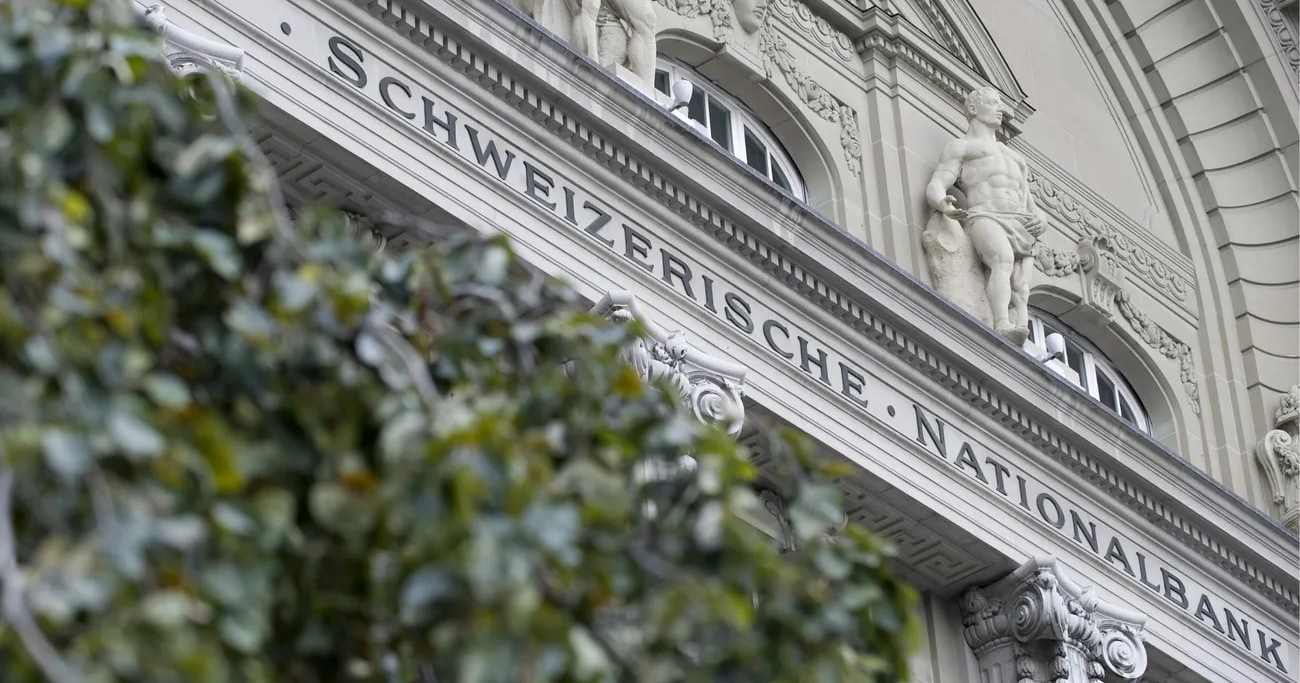 Swiss National Bank holds rates at 0%, signals willingness to sell the franc